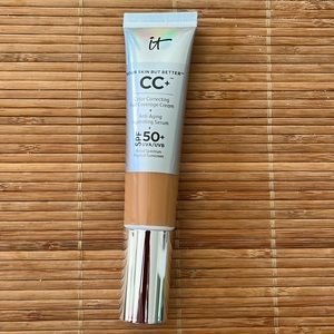 Brand new ! It Cosmetics CC+ Color correcting Cream in the shade Rich